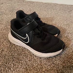 Nike Toddler Star Runner Sneaker